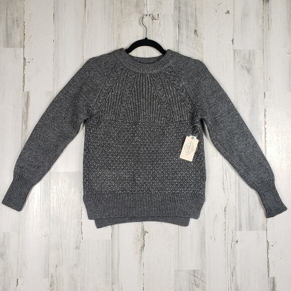 NWT St. John's Bay Gray Metallic Heavyweight Crew Neck Sweater Womens Size Small - Picture 1 of 11